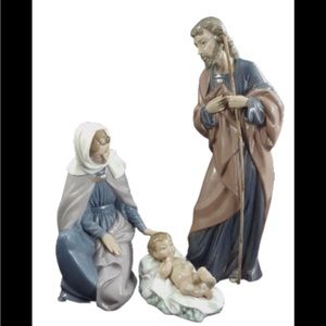 LLADRO Nativity set. Brand new NAO in box and never used.